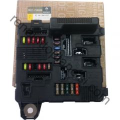 Sigorta Kutusu Tablası UCH Megane 2